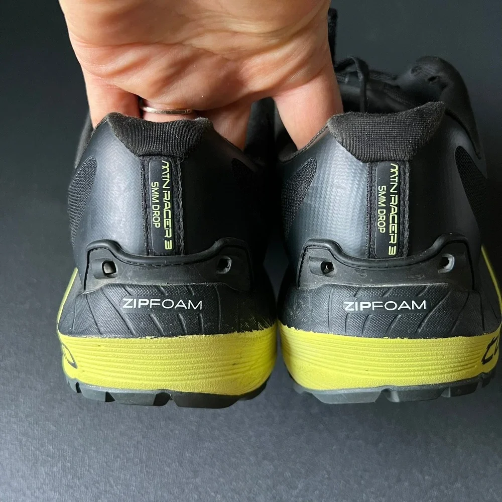 Topo Athletic MTN Racer 3 Mens 9.5 Trail Running Shoes Black Lime Vibram ZipFoam
